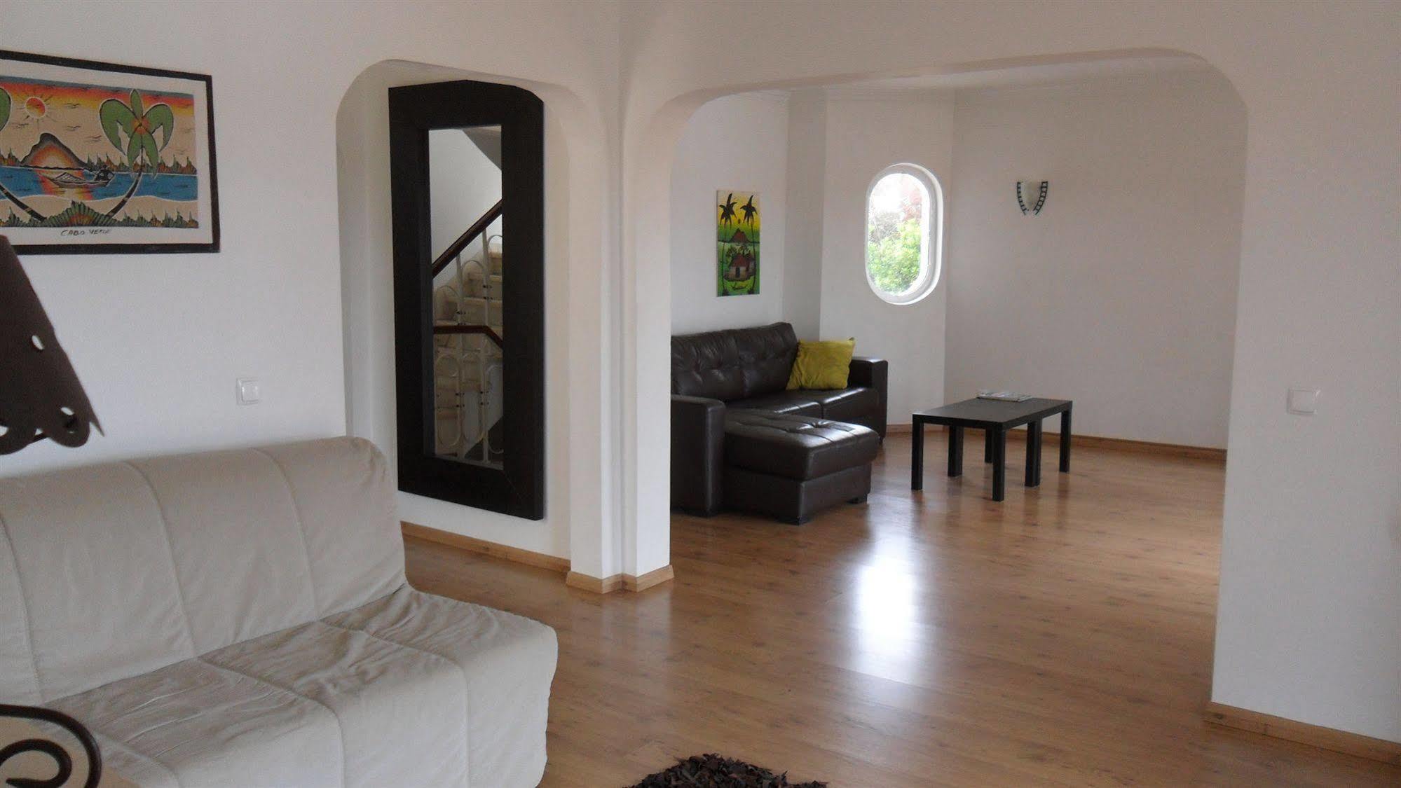 Guincho Wind Factory Guest House Cascais Buitenkant foto